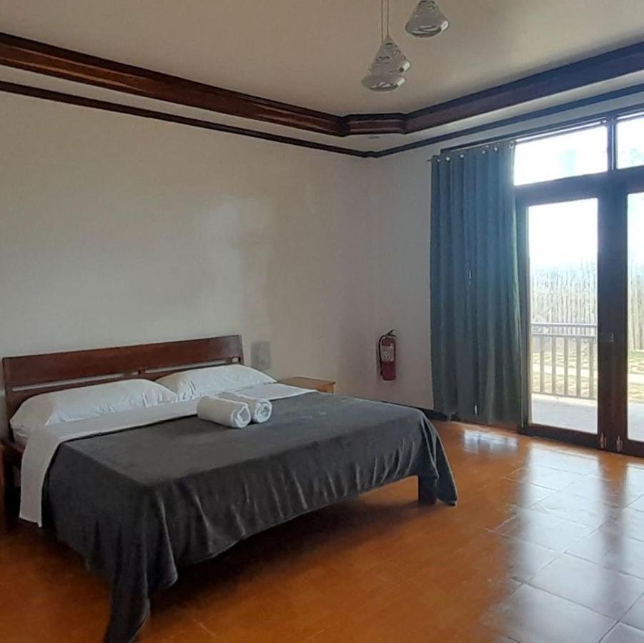 Takbo Beach Resort General Luna  Εξωτερικό φωτογραφία